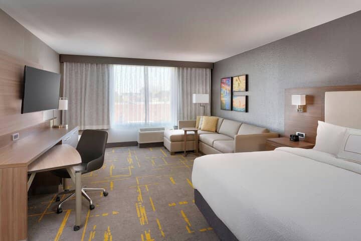 Room 7 of 44