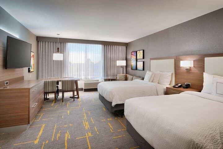Room 8 of 44